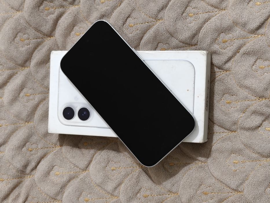 Айфон 16 128 гб ёмкость 100 симка вставляется