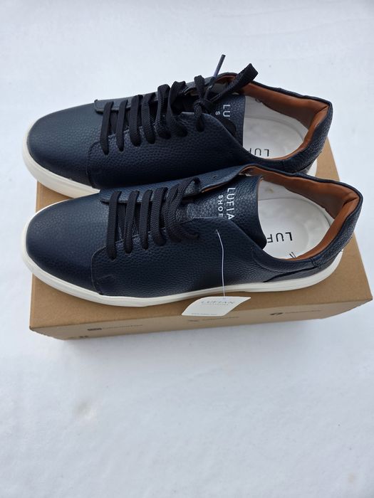 Adidași casual bleumarin. 43