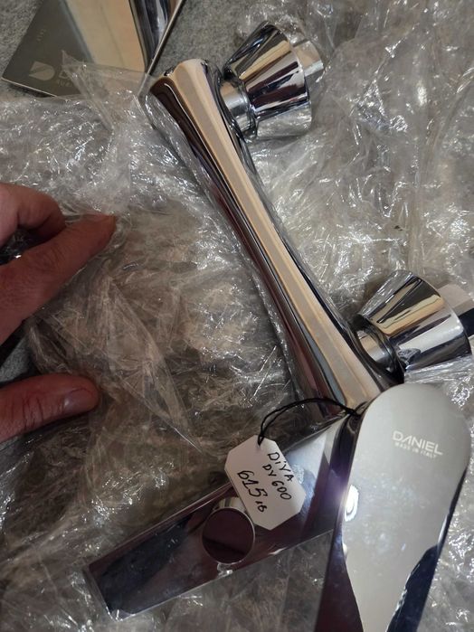 Смесители за баня "DANIEL"