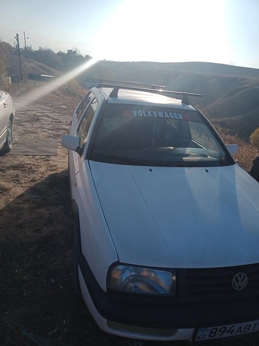 Фольтсваген венто 1993 года