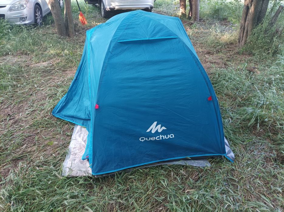 Палатка двуместна QUECHUA Arpenaz 2 Plus Tent