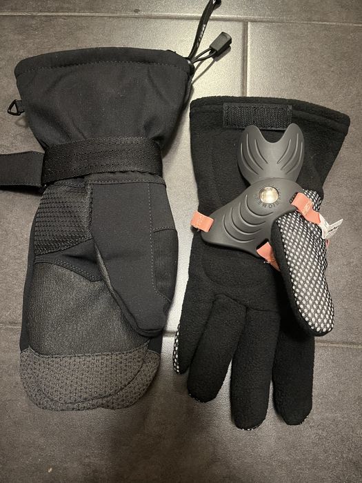 Manusi Level Butterfly W Mitt Black NOI