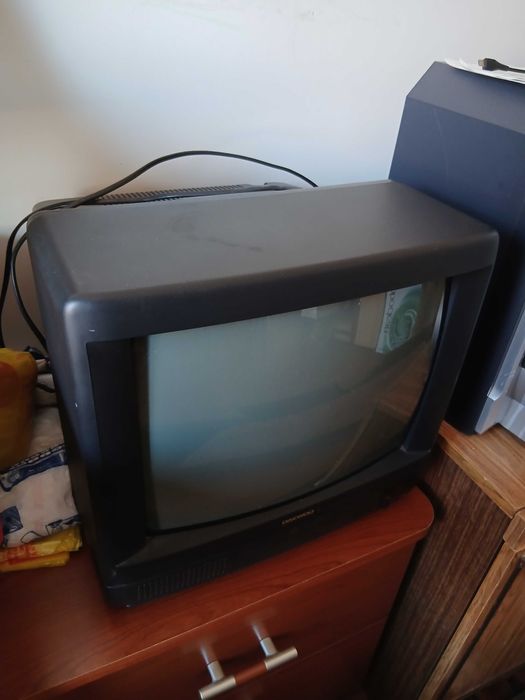 Телевизор daewoo и LG