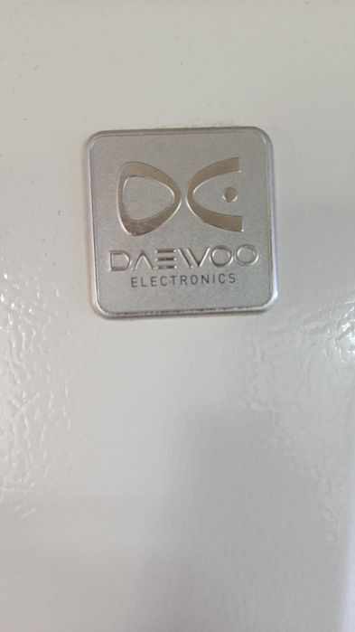 Холодильник белый