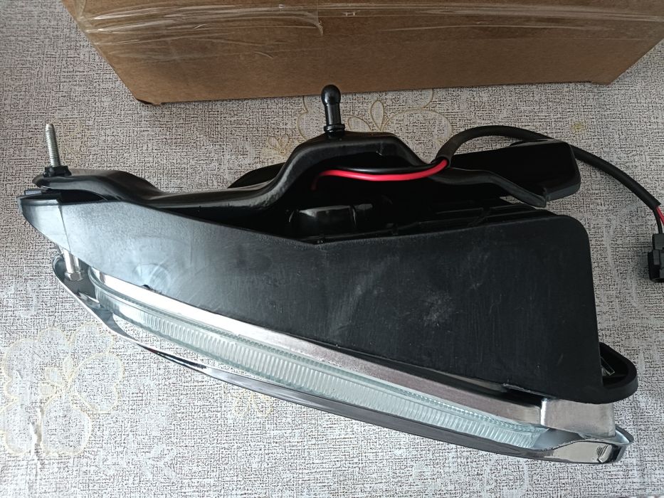 Продам противотуманные фары