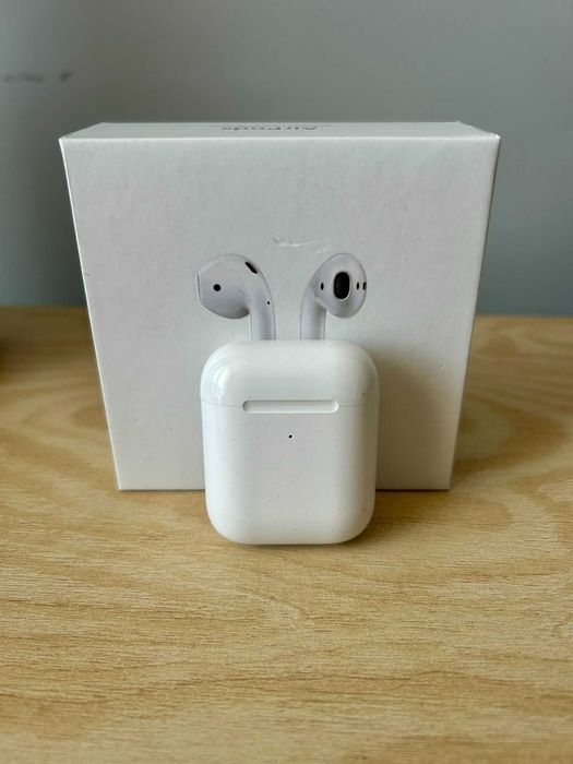 Apple AirPods (2nd Generation)