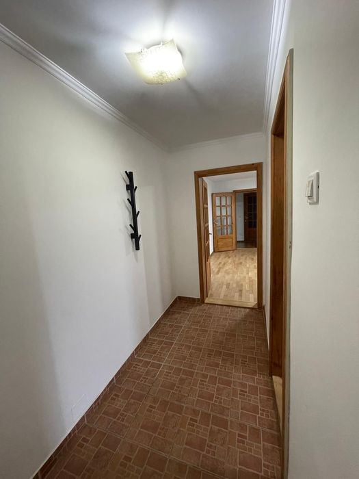 Inchiriere  apartament 2 camere semidecomandat