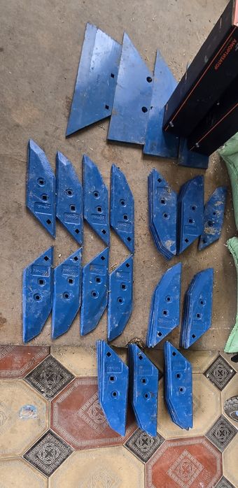 Лемкен долотаси яхшисидан донаси 90мингдан, лемех 130минг130