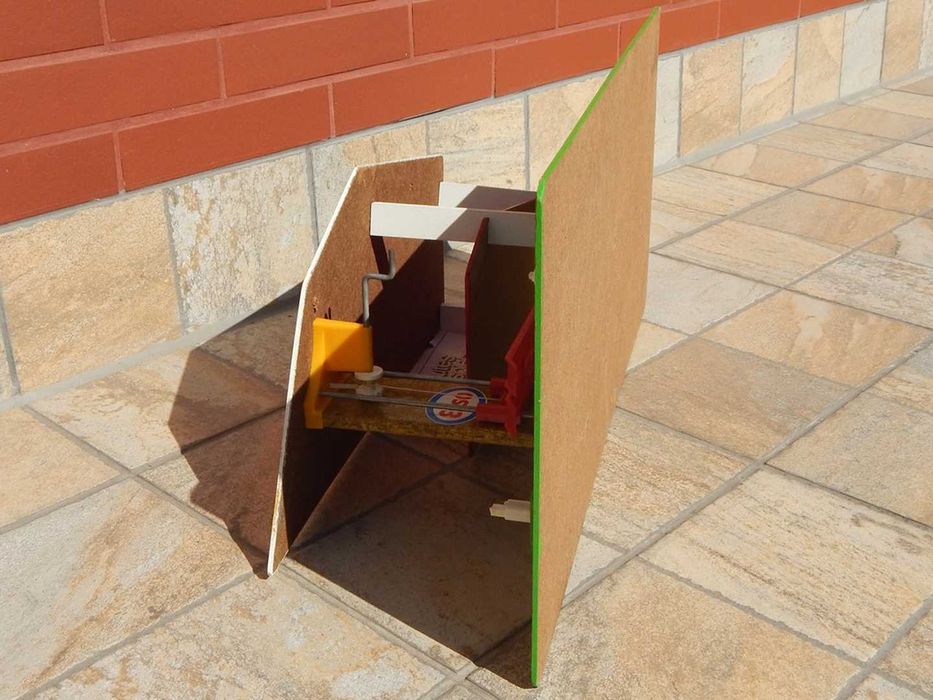 Macheta diorama service garaj cu 2 elevatoare, parcare si heliport