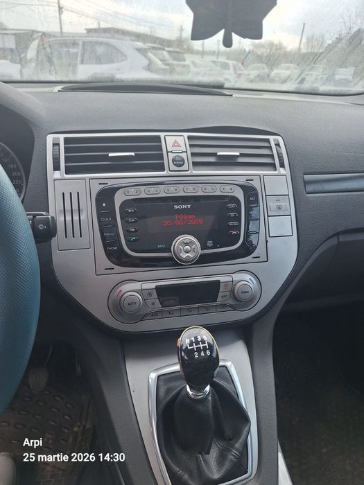 Vând masina Ford Kuga