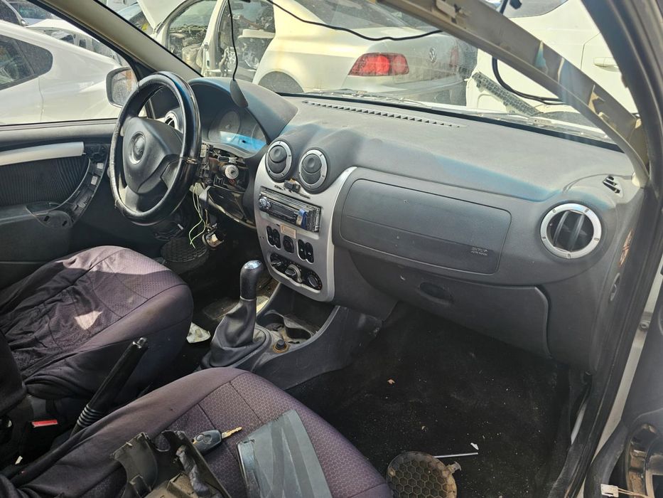 Dezmembrez Dacia Sandero - 1 (2008 - 2012), 1.6 benzina K7M710, manual, K7M710, JH3052
