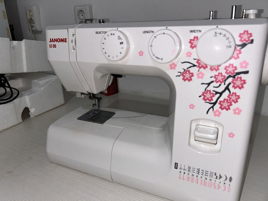 Janome legend LE 35 швейная машина
