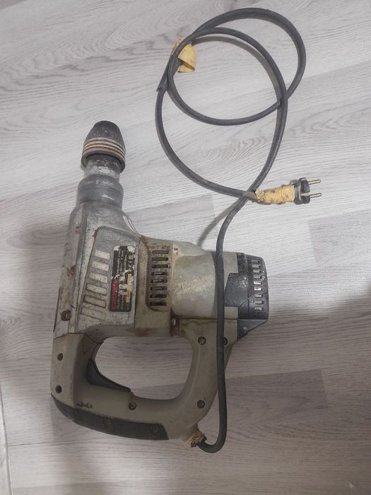 Продается перфоратор Crawn/perforator Crawn