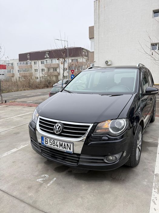 VOLKSWAGEN Touran 2009