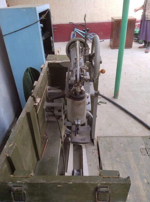 Машинка для кожаные изделий