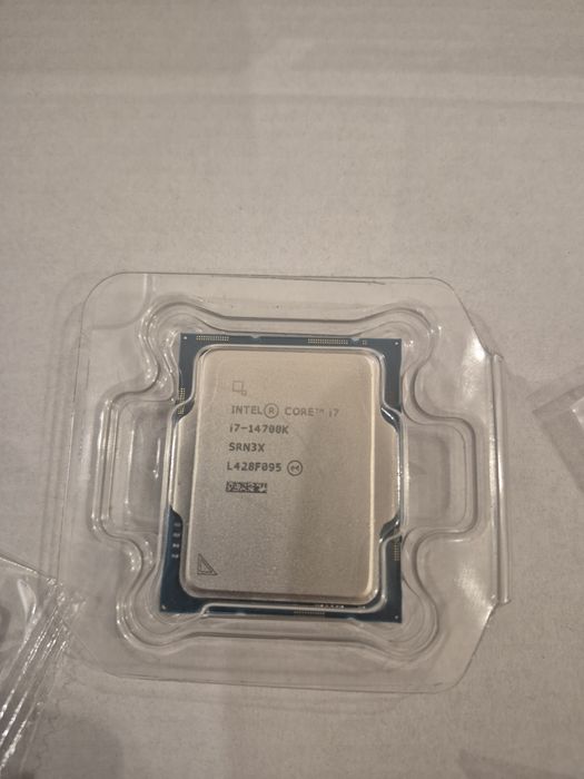 Продаю Intel Core i7-14700K — абсолютно новый процессор.
