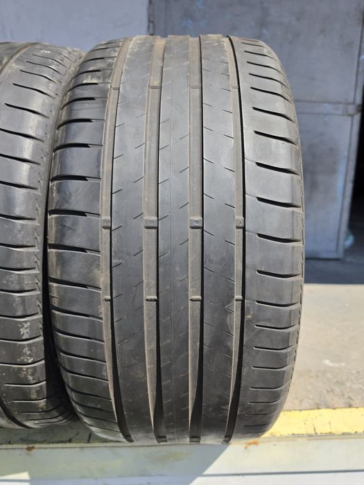 2 бр. летни гуми 255/35/21 Bridgestone DOT 0421 4 mm