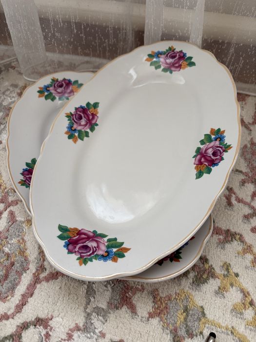 Продам овальные тарелки