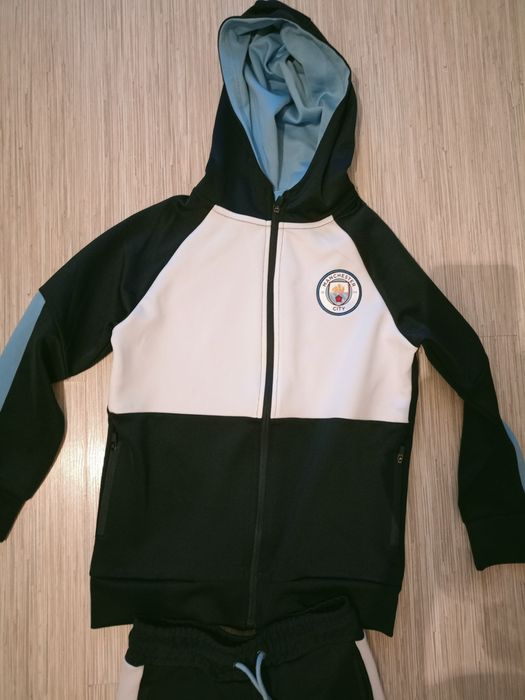 Детски футболен екип Манчестър Сити