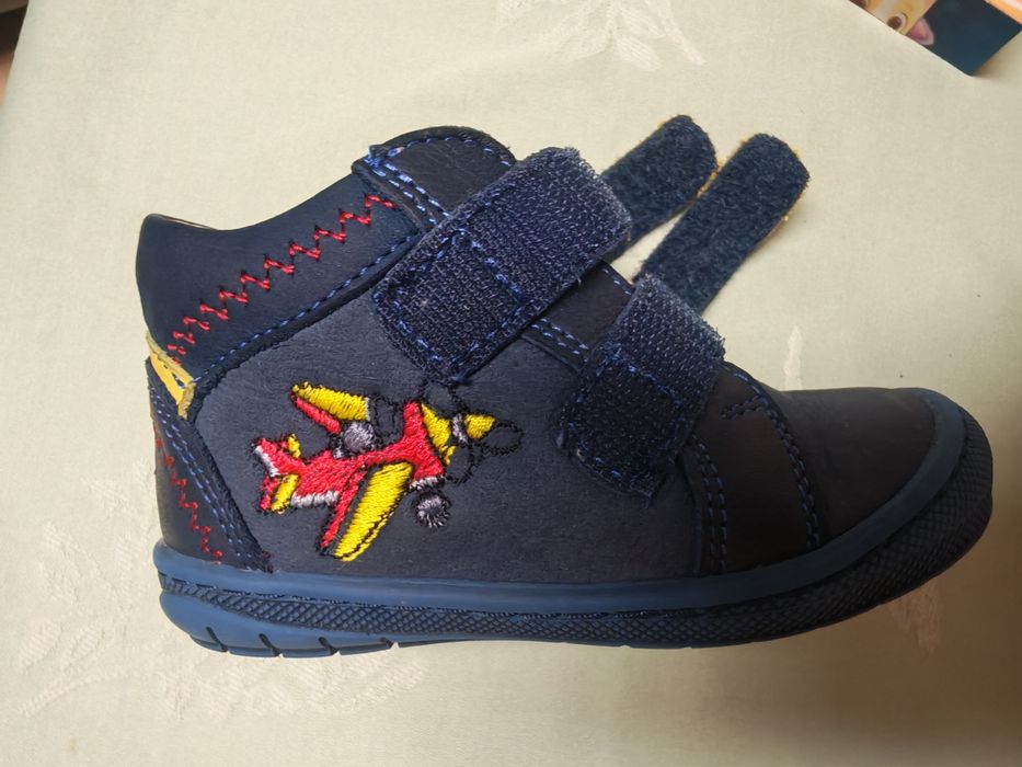 Pantofi copii Szamos marime 21  aproape nou !