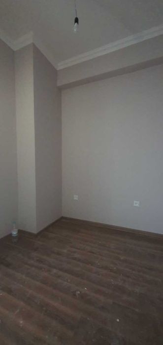 Срочно продаётся квартира 2хком Аэропорт ор Фаровон_сити