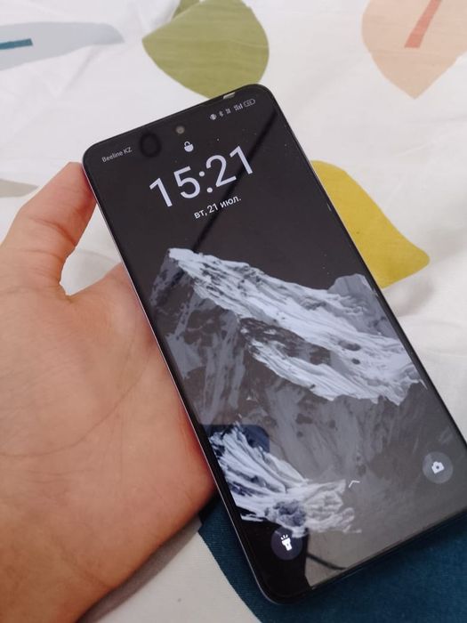 Оппо a5I потчти новый