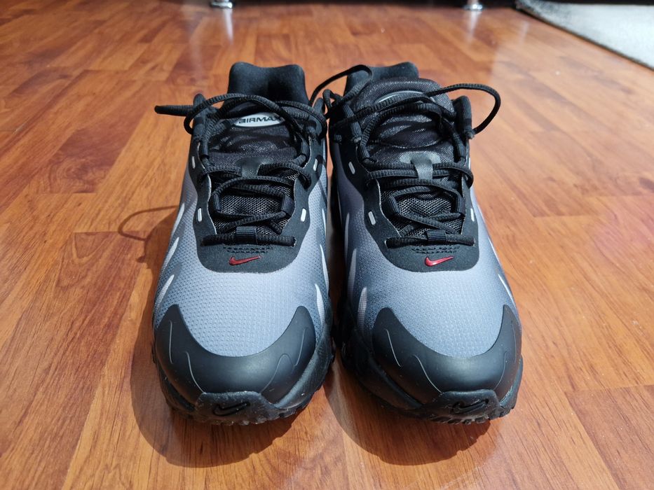 Adidas Nike Air Max DN 8