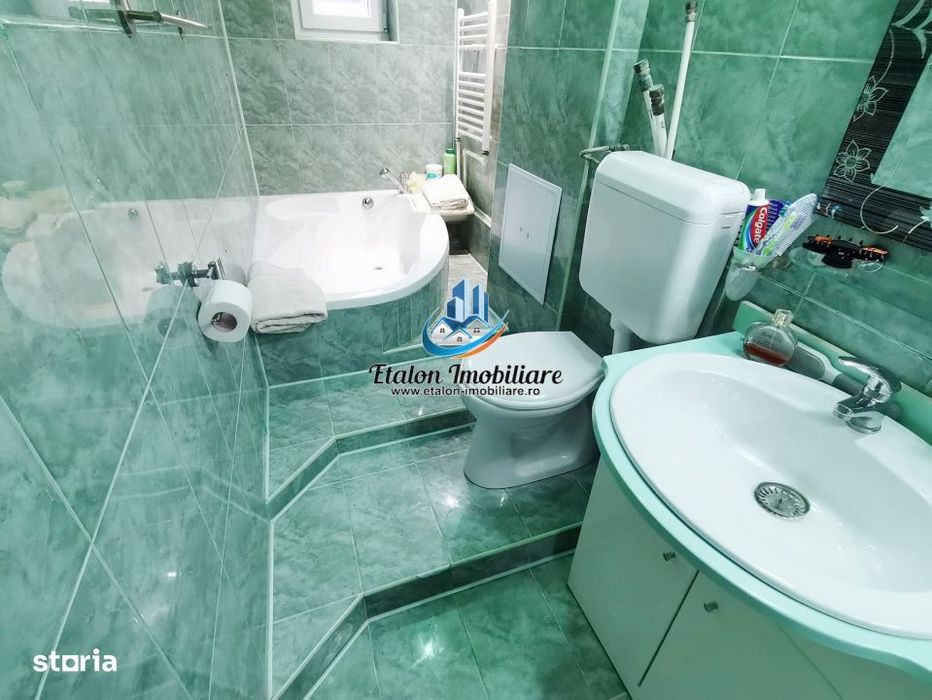 Apartament 2 camere, etaj 1, ultracentral, zona Muzeu Piatra Neamt