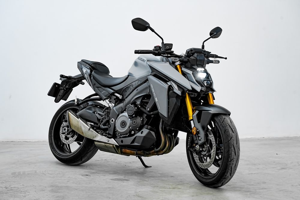 Suzuki GSXS 1000 2022