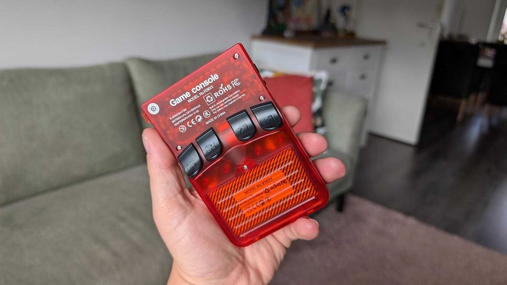 Consola portabila ORIGINALA R36S, 64 GB/128 GB noua plina cu jocuri