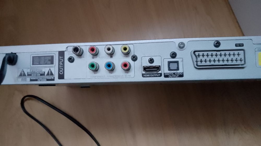 LG DVD CD Player модел: LG DVX298H