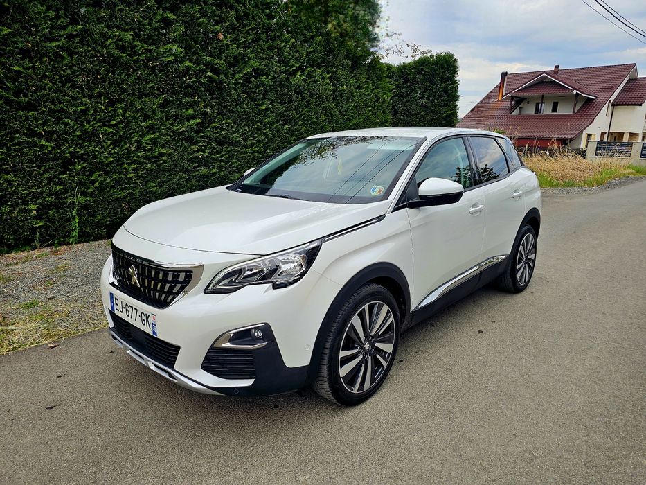 PEUGEOT 3008 1.2 13O