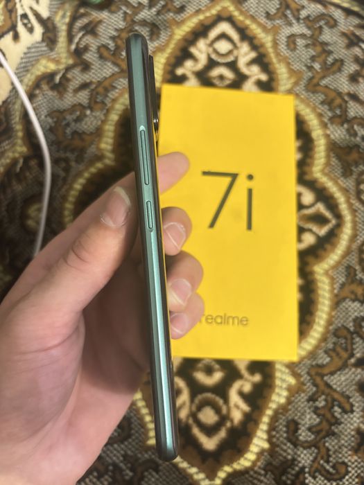 Продам реалми 7i на 128гб