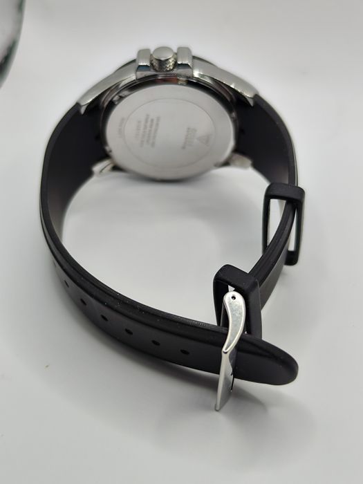 Guess мъжки часовник U10575G1