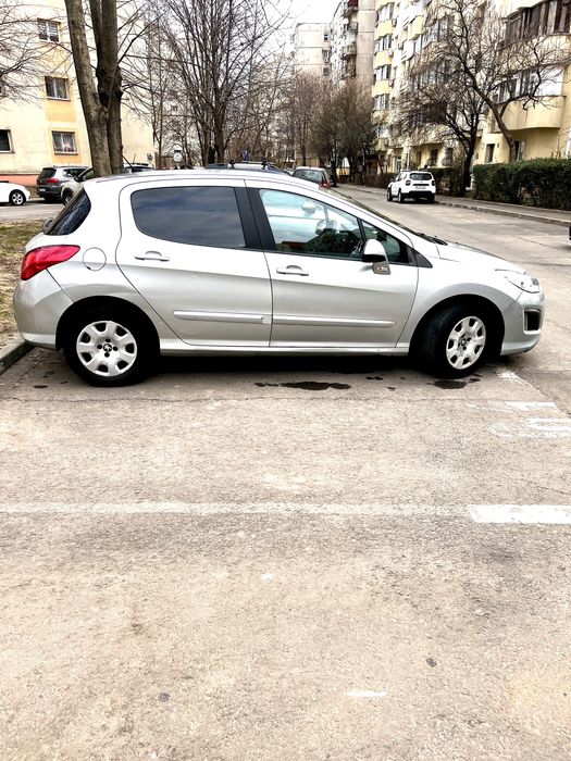 Peugeot 308 / 1.6 Hdi / 2012