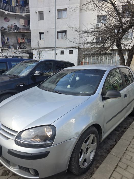 Se vinde GOLF 5 1.9 BLS bluemotion