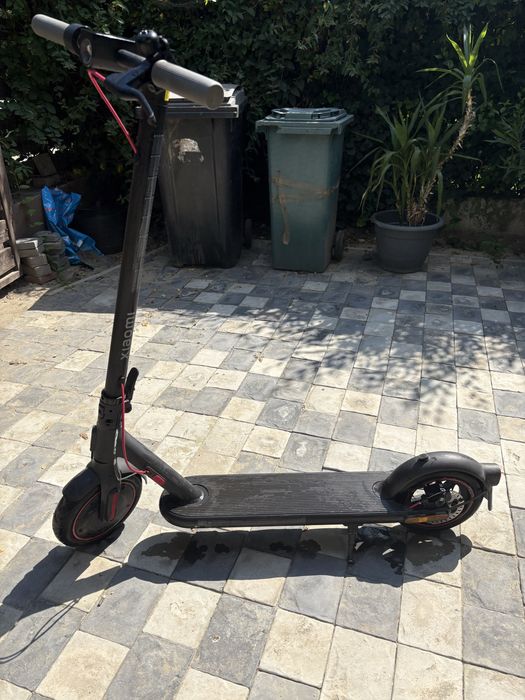 Trotineta electrica Xiaomi Scooter 4 PRO