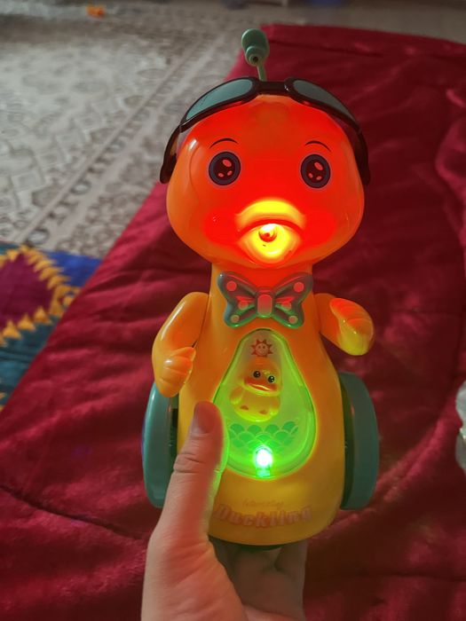 Продам игрушки краб и утка