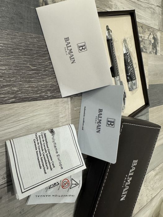 Balmain Paris - Подаръчен комплект химикал и запалка