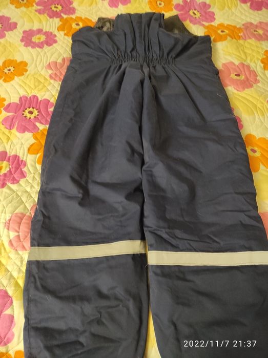 Продам штаны зимние без куртки.