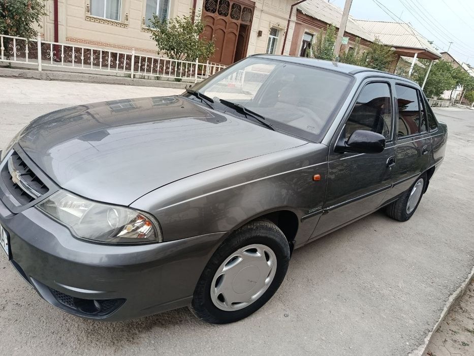 Нексия 2 срочно сотилади