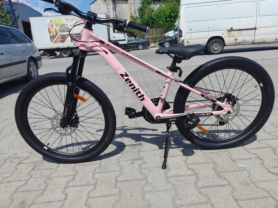 X Алуминиев велосипед 24" ZENITH розов