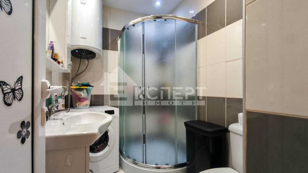 Продава се Тристаен апартамент в Пловдив, Кючук Париж - 86 кв.м за 1902 €/кв.м - Снимка #16