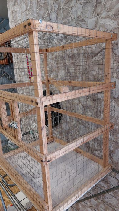 Клетка б/у для попугаев