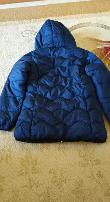 Продам зимнию куртку