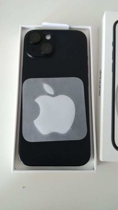 Продам IPhone 15 / 128 GB