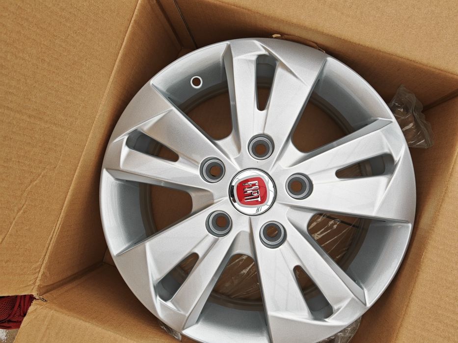 Vand jante de aliaj pentru Fiat Ducato pe 15  marca Silver line
