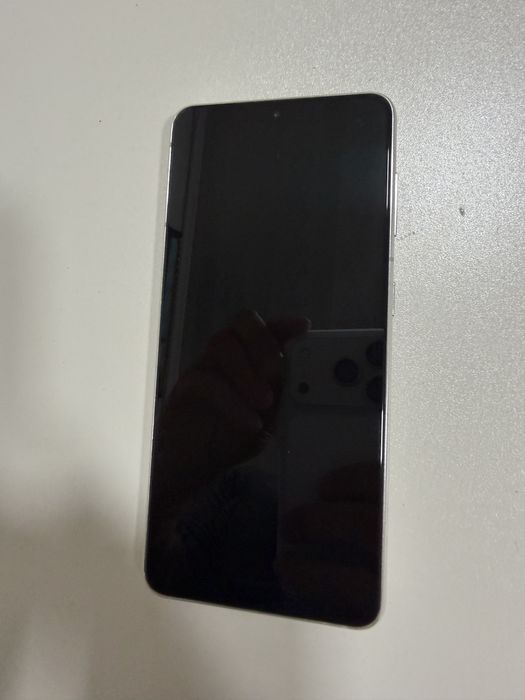 Samsung Galaxy S21 (8/256 GB)