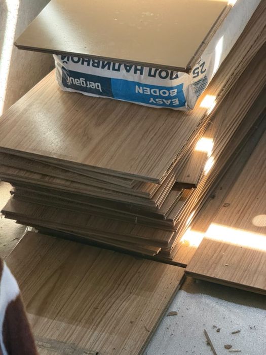 Продам ламинат б/у