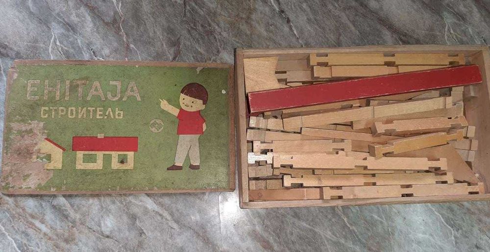 Конструктор деревянный детский   "Строитель Домик" СССР
